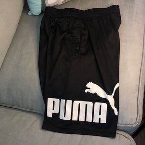 PUMA SHORTS